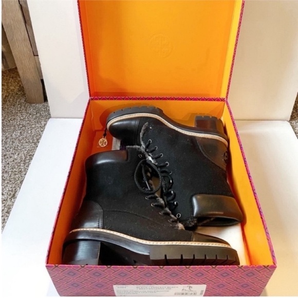 New Tory Burch Miller 60MM Black Lug Sole Shearling Boots Size 7.5 - Picture 11 of 13